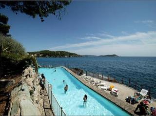 Le Provençal 3*