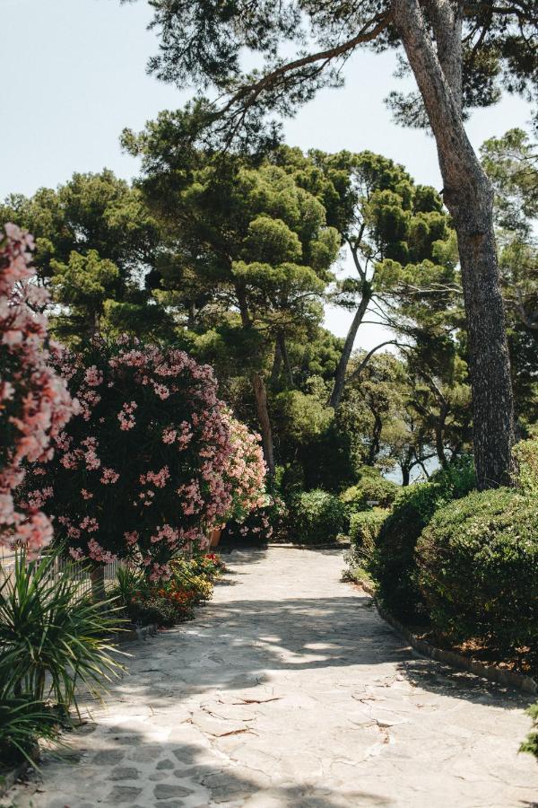 Le Provençal Hotel